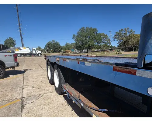 Mack RD688S Complete Vehicle