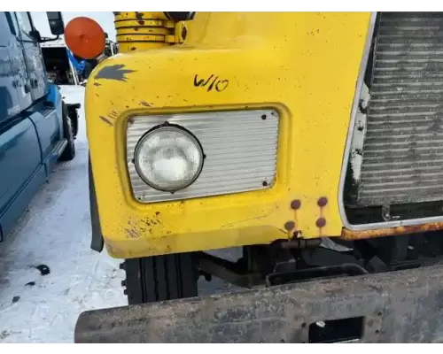 Mack RD688S Headlamp Assembly