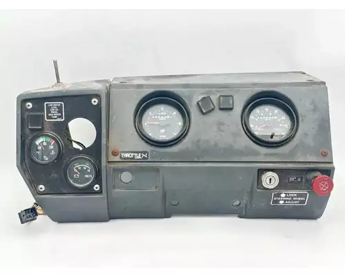 Mack RD688S Instrument Cluster