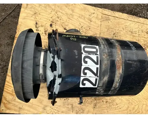 Mack RD690S Air Cleaner