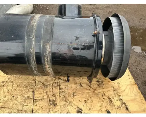 Mack RD690S Air Cleaner