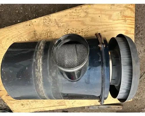 Mack RD690S Air Cleaner