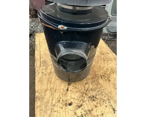 Mack RD690S Air Cleaner