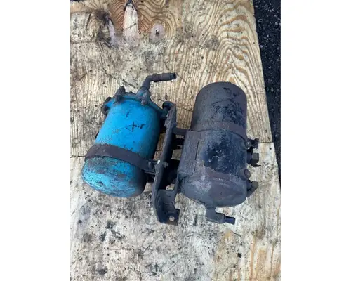 Mack RD690S Air Drier