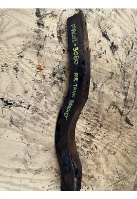 Mack RD690S Air Tank