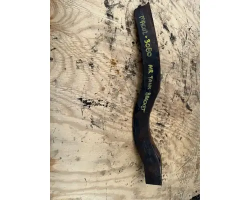 Mack RD690S Air Tank