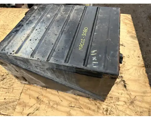 Mack RD690S Battery Box