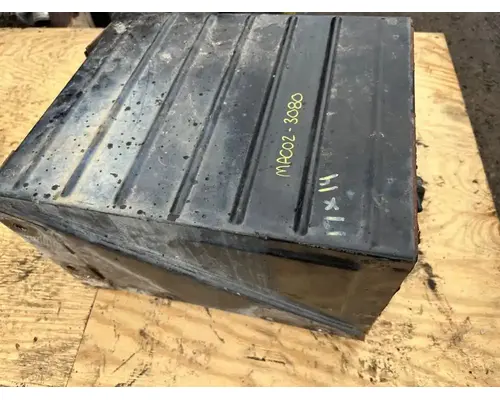 Mack RD690S Battery Box