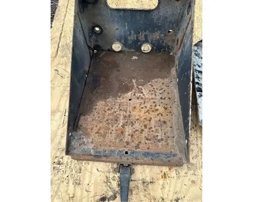Mack RD690S Battery Box