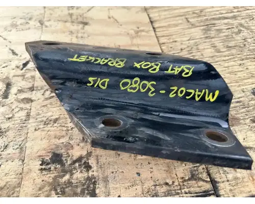 Mack RD690S Brackets, Misc.