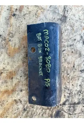 Mack RD690S Brackets, Misc.