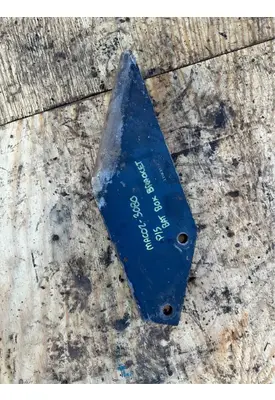 Mack RD690S Brackets, Misc.