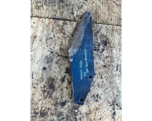 Mack RD690S Brackets, Misc.