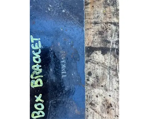 Mack RD690S Brackets, Misc.