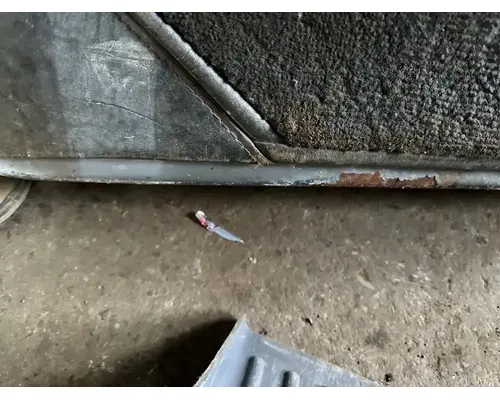 Mack RD690S Door Assembly, Front