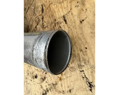 Mack RD690S Exhaust Pipe