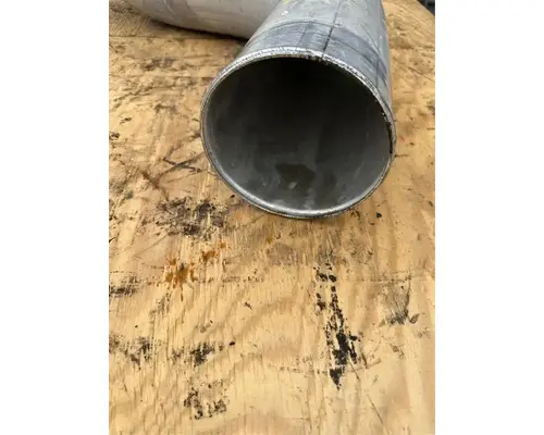Mack RD690S Exhaust Pipe