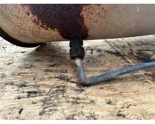 Mack RD690S Exhaust Pipe