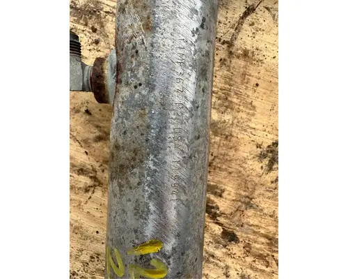 Mack RD690S Exhaust Pipe