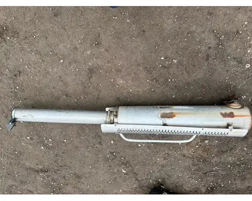 Mack RD690S Exhaust Pipe