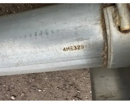 Mack RD690S Exhaust Pipe