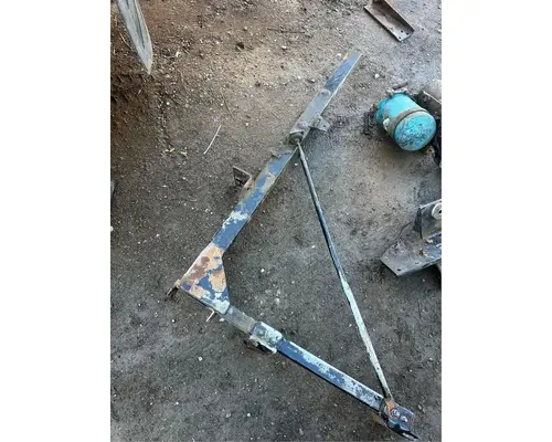 Mack RD690S Exhaust Pipe