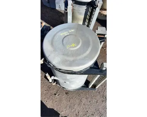 Mack RD690S Fuel Tank