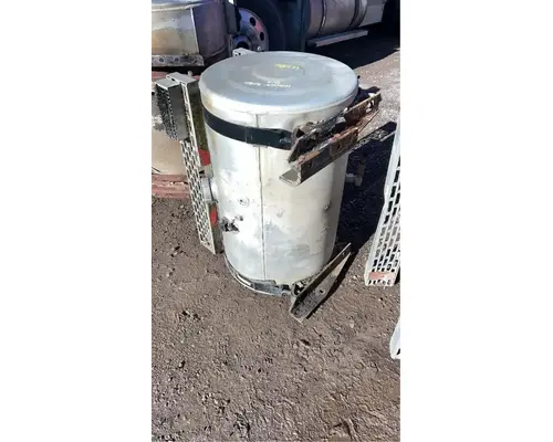 Mack RD690S Fuel Tank