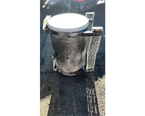 Mack RD690S Fuel Tank