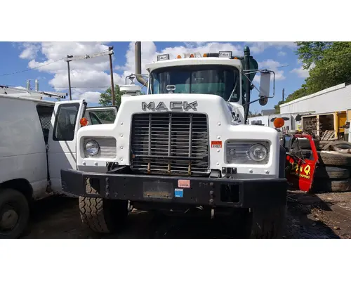 Mack RD690S Hood