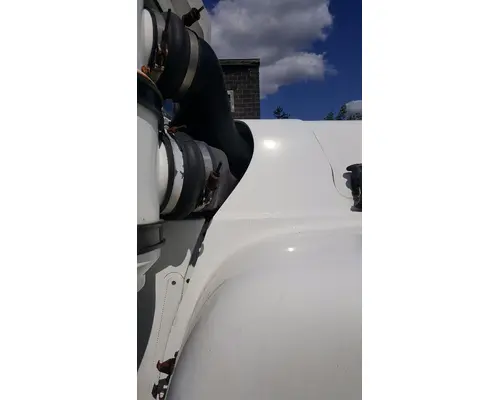 Mack RD690S Hood