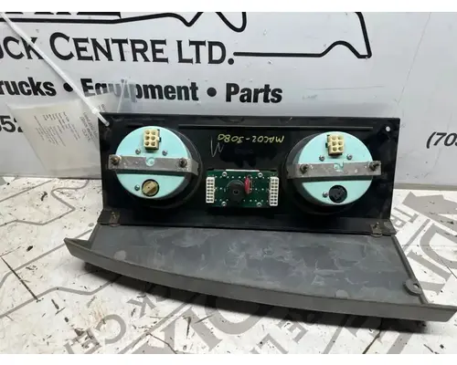 Mack RD690S Instrument Cluster