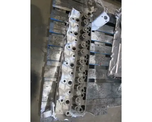 Mack RENAULT MIDR Cylinder Head