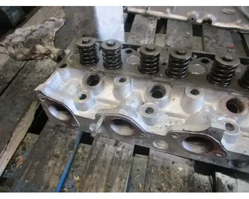 Mack RENAULT MIDR Cylinder Head