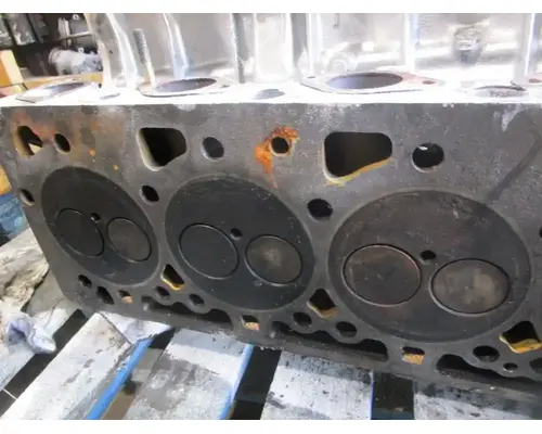 Mack RENAULT MIDR Cylinder Head