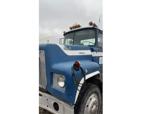 Mack RS600 Hood