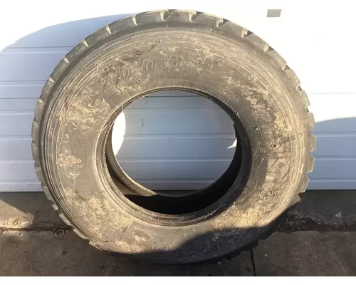 Mack RS600 Tires