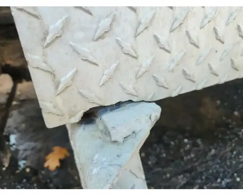 Mack RS686LST Battery Box