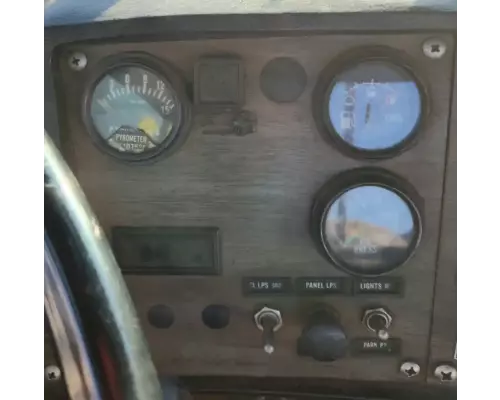 Mack RS686LST Instrument Cluster