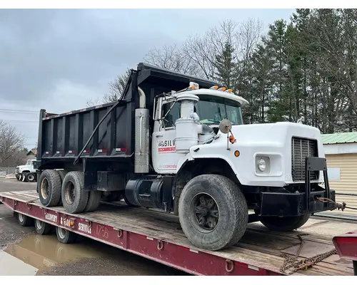 Complete Vehicle MACK RB688S Truck Salvage International Inc