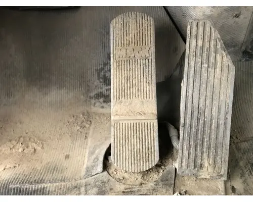 Body Parts, Misc. Mack RD600 Vander Haags Inc Cb