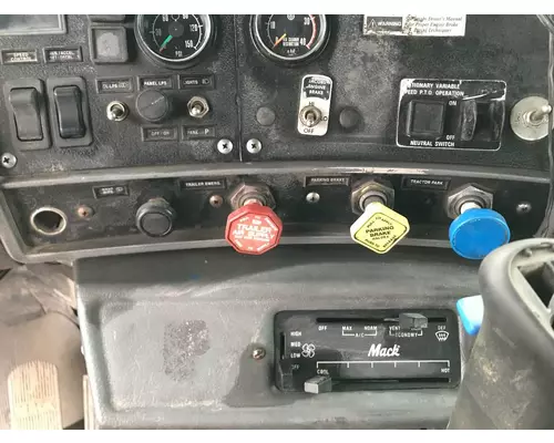 Dash Assembly Mack RD600 Vander Haags Inc Cb