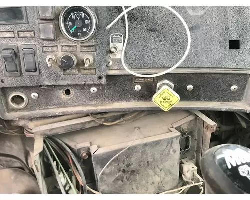 Dash Assembly Mack RD600 Vander Haags Inc Cb