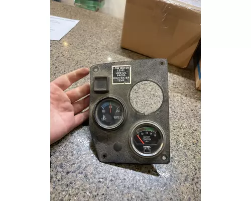 Instrument Cluster MACK RD600 2679707 Ontario Inc