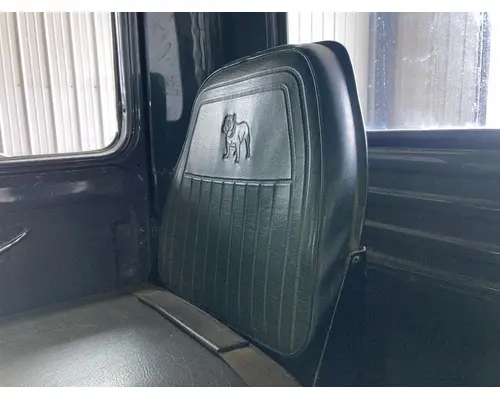 Seat, Front Mack RD600 Vander Haags Inc WM