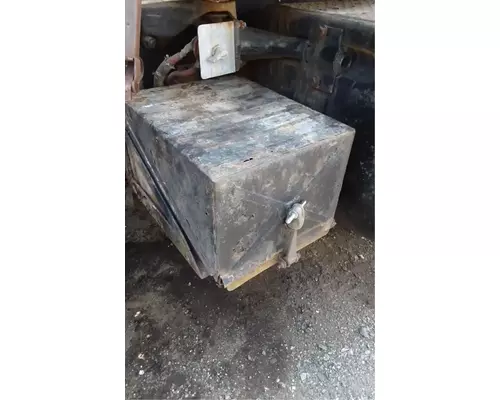 Battery Box Mack RD685S Complete Recycling Group LLC