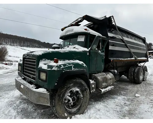 Cab MACK RD688S Dutchers Inc   Heavy Truck Div  Ny