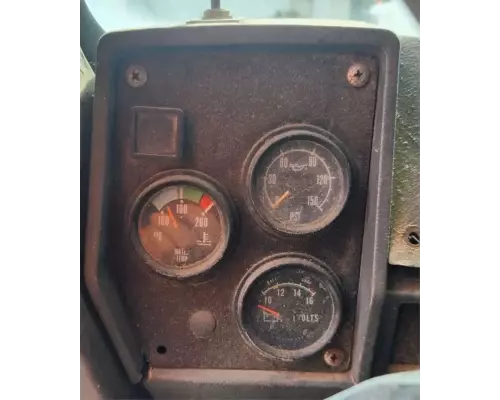 Instrument Cluster Mack RD688S Complete Recycling