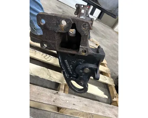 Spring Hanger MACK RD688S Dutchers Inc   Heavy Truck Div  Ny