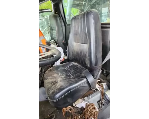 Seat, Front Mack RD688SX Complete Recycling